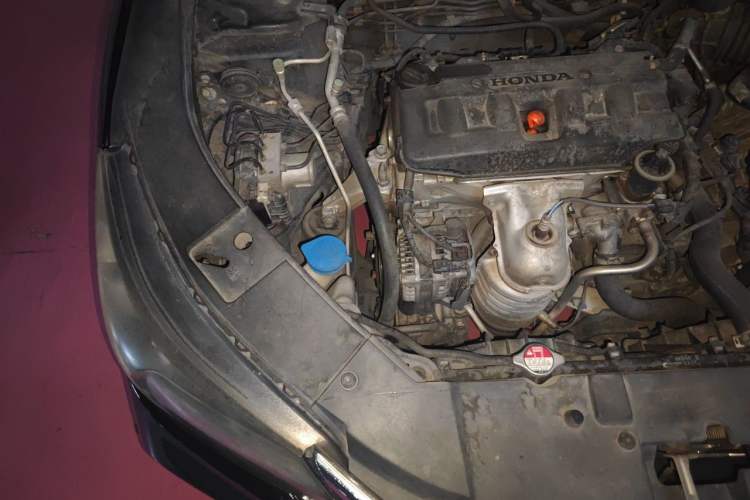 Used Honda Accord 2014 2.0L EX Luxury Edition Engine Bay Right