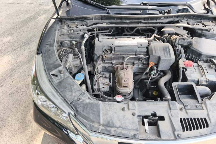 Used Honda Accord 2014 2.4L EX Luxury Edition Engine Bay Right