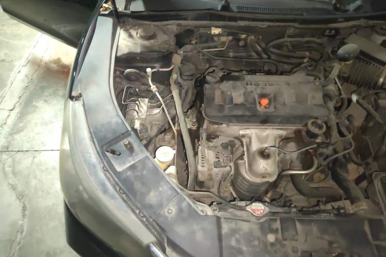 Used Honda Accord 2014 2.0L EX Luxury Edition Engine Bay Right