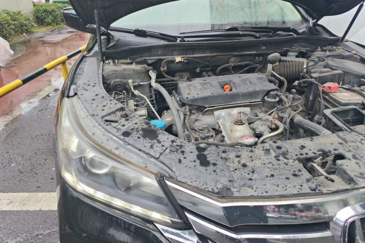 Used Honda Accord 2014 2.0L EX Luxury Edition Engine Bay Right