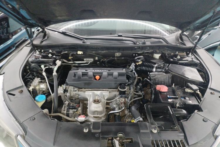 Used Honda Accord 2014 2.0L LX Comfort Edition Engine Bay