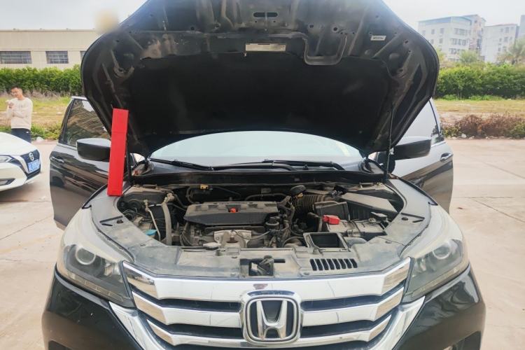 Used Honda Accord 2014 2.0L EX Luxury Edition Engine Bay