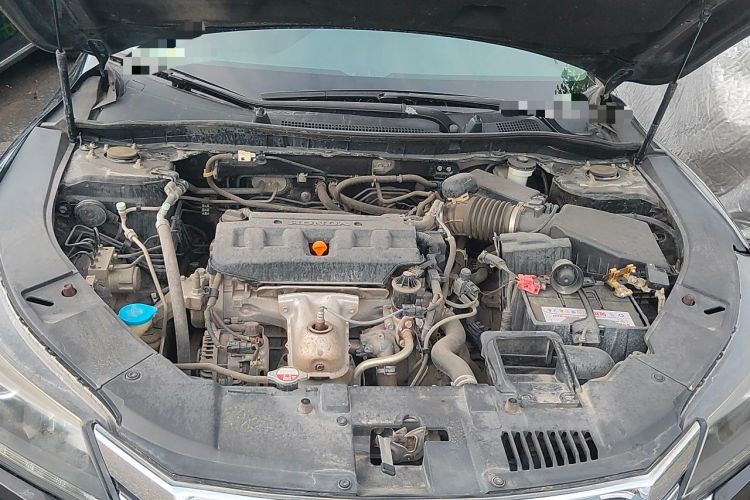 Used Honda Accord 2014 2.0L EX Luxury Edition Engine Bay