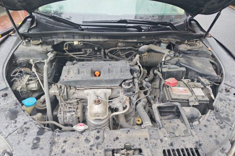Used Honda Accord 2014 2.0L EX Luxury Edition Engine Bay