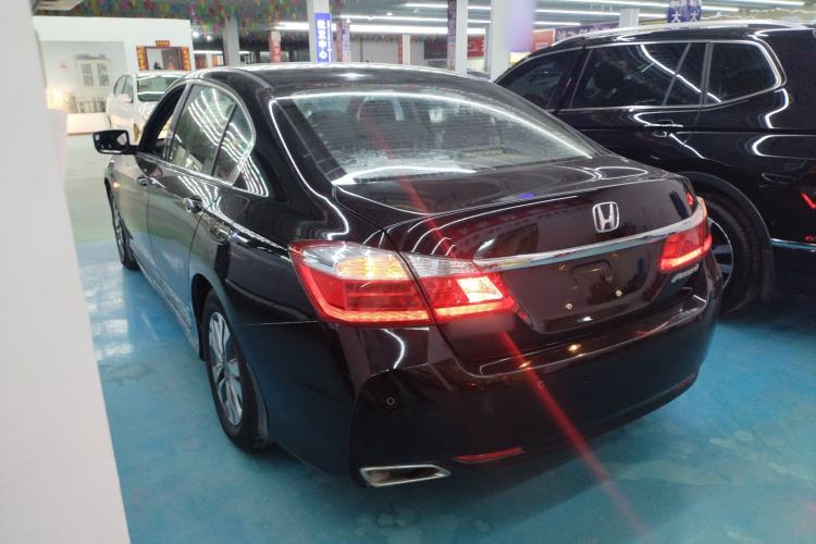 Used Honda Accord 2014 2.0L LX Comfort Edition Exterior 2