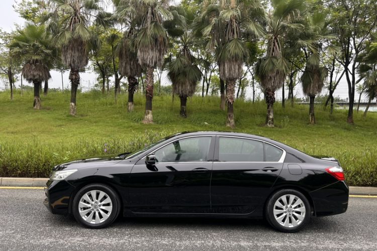 Used Honda Accord 2014 2.4L EXN Luxury Navigation Edition Exterior 4