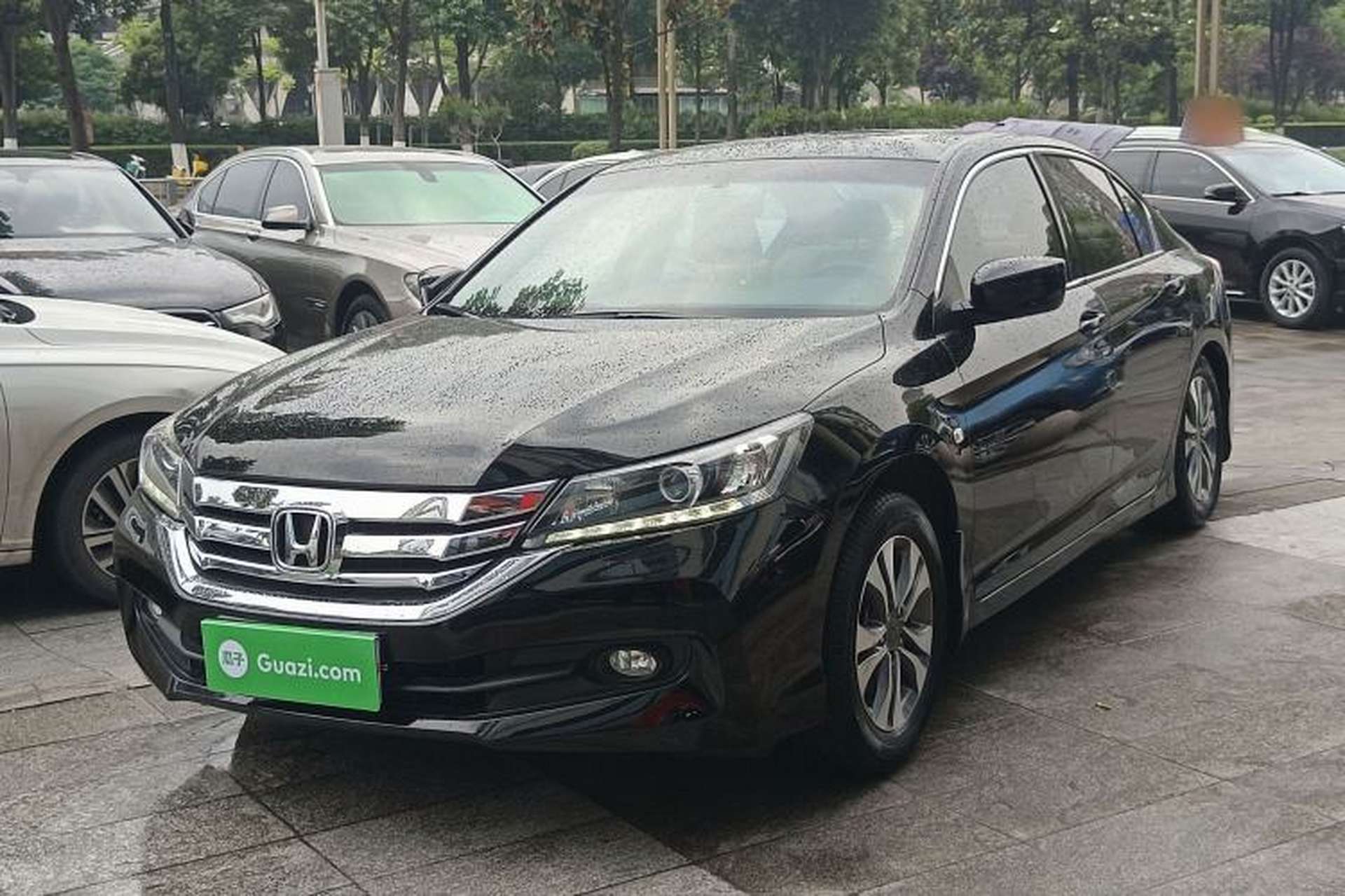 Used Honda Accord 2014 2.0L EX Luxury Edition Front Left 45 Deg