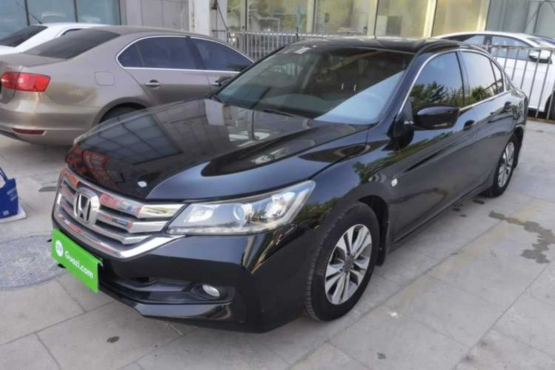 Used Honda Accord 2014 2.0L LX Comfort Edition Front Left 45 Deg