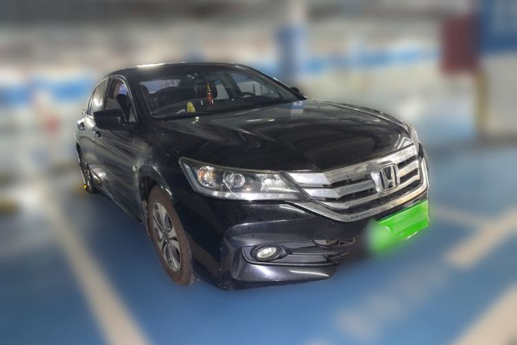 Used Honda Accord 2014 2.0L LX Comfort Edition Front Right 45 Deg