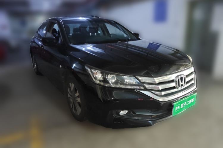 Used Honda Accord 2014 2.0L LX Comfort Edition Front Right 45 Deg