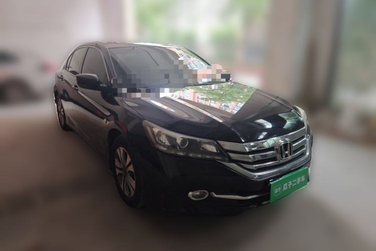 Used Honda Accord 2014 2.0L EX Luxury Edition Front Right 45 Deg