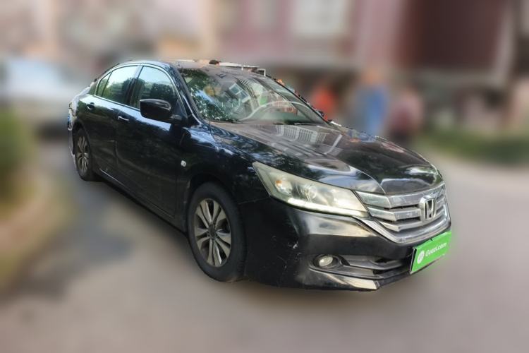 Used Honda Accord 2014 2.0L LX Comfort Edition Front Right 45 Deg