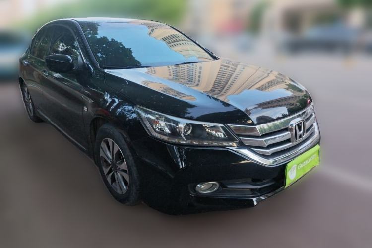 Used Honda Accord 2014 2.0L EX Luxury Edition Front Right 45 Deg