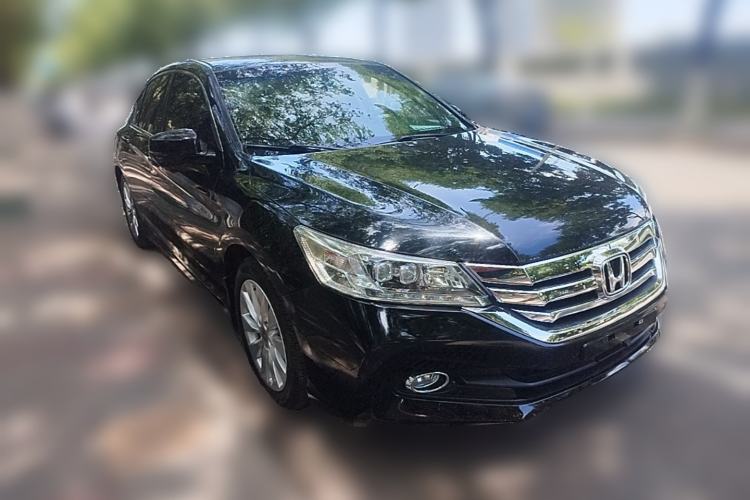 Used Honda Accord 2014 2.4L EX Luxury Edition Front Right 45 Deg