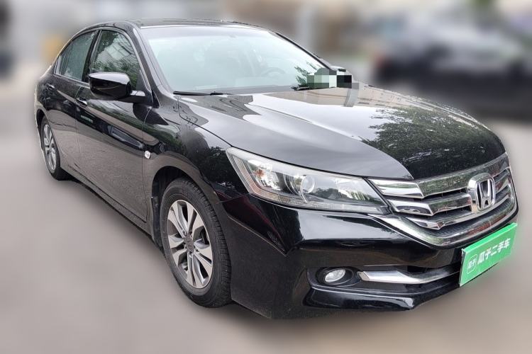 Used Honda Accord 2014 2.0L EX Luxury Edition Front Right 45 Deg