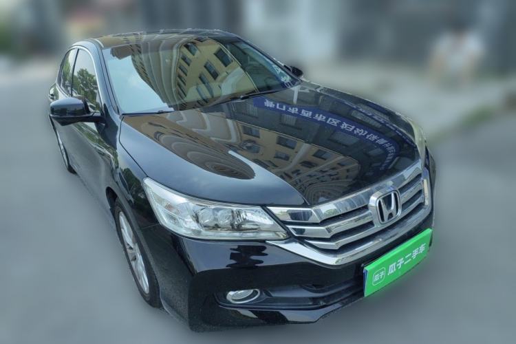 Used Honda Accord 2014 2.4L EX Luxury Edition Front Right 45 Deg
