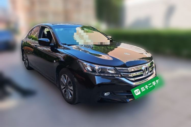 Used Honda Accord 2014 2.0L EX Luxury Edition Front Right 45 Deg
