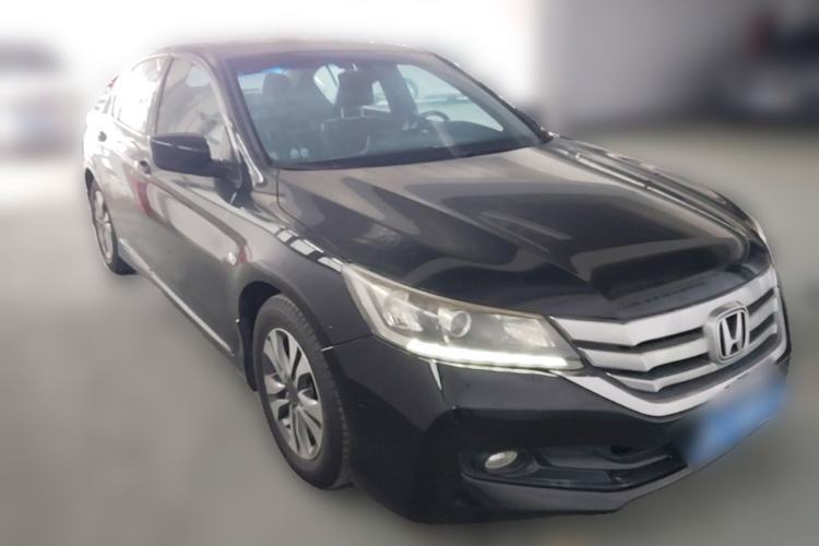 Used Honda Accord 2014 2.0L EX Luxury Edition Front Right 45 Deg