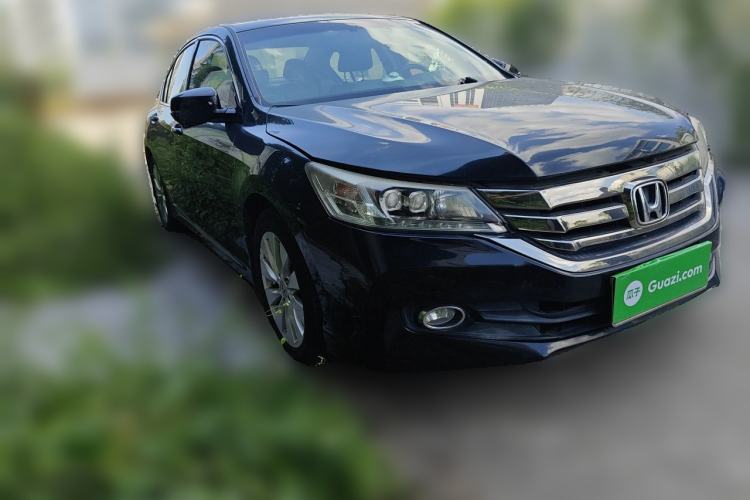Used Honda Accord 2014 2.4L EX Luxury Edition Front Right 45 Deg