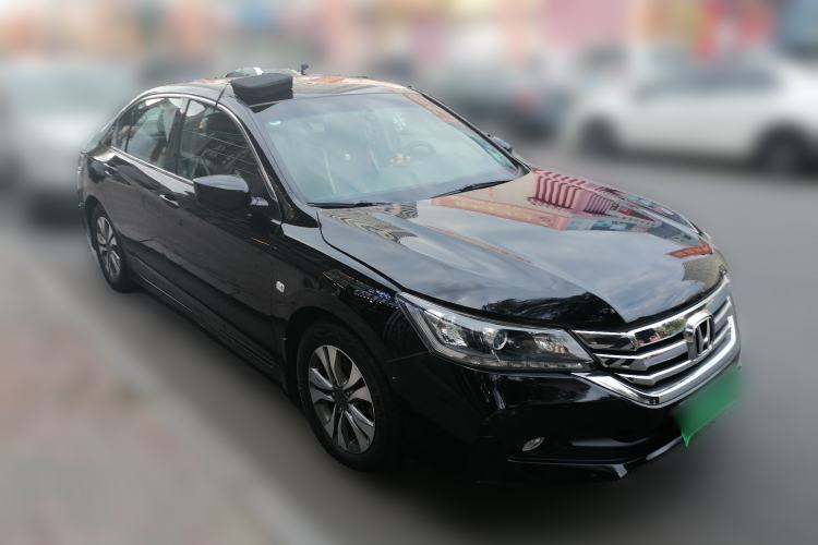 Used Honda Accord 2014 2.0L EX Luxury Edition Front Right 45 Deg