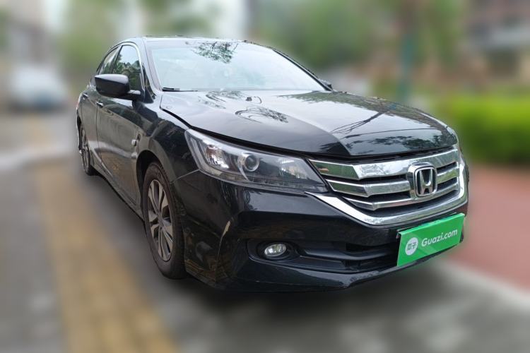 Used Honda Accord 2014 2.0L EX Luxury Edition Front Right 45 Deg