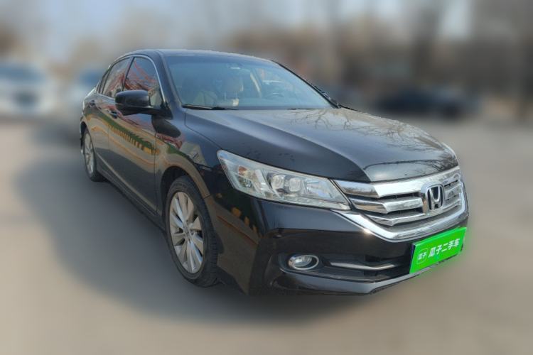 Used Honda Accord 2014 2.4L EXN Luxury Navigation Edition Front Right 45 Deg