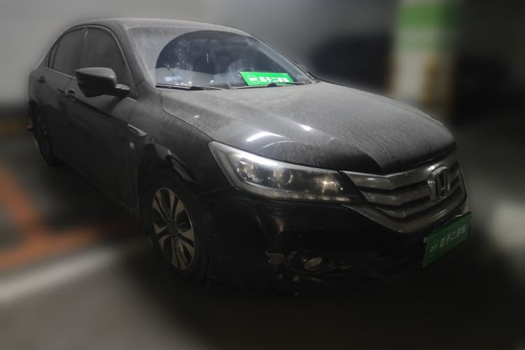 Used Honda Accord 2014 2.0L EX Luxury Edition Front Right 45 Deg