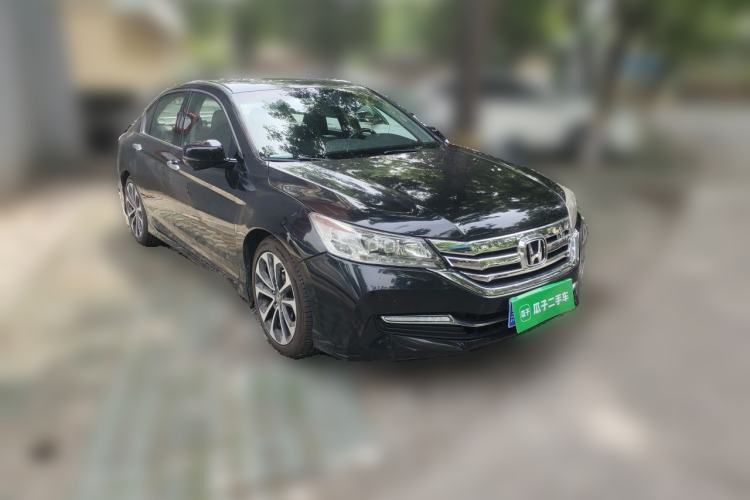 Used Honda Accord 2014 3.0L VTI Prestige Edition Front Right 45 Deg