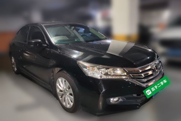 Used Honda Accord 2014 2.4L EX Luxury Edition Front Right 45 Deg