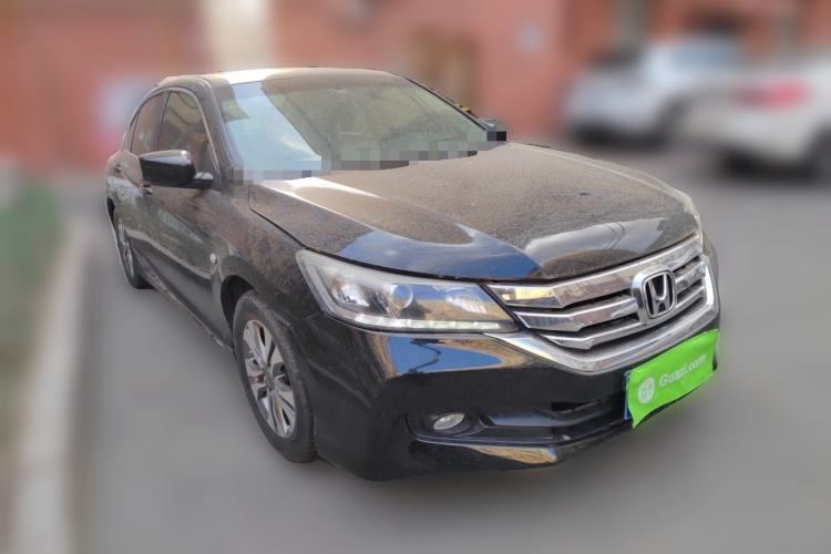 Used Honda Accord 2014 2.0L LX Comfort Edition Front Right 45 Deg