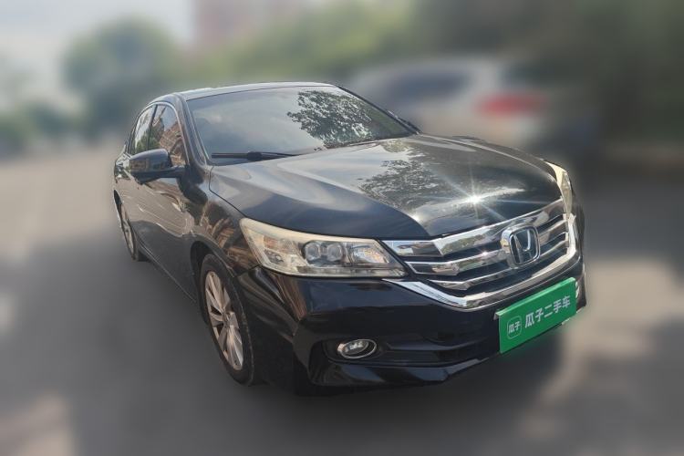 Used Honda Accord 2014 2.4L EX Luxury Edition Front Right 45 Deg
