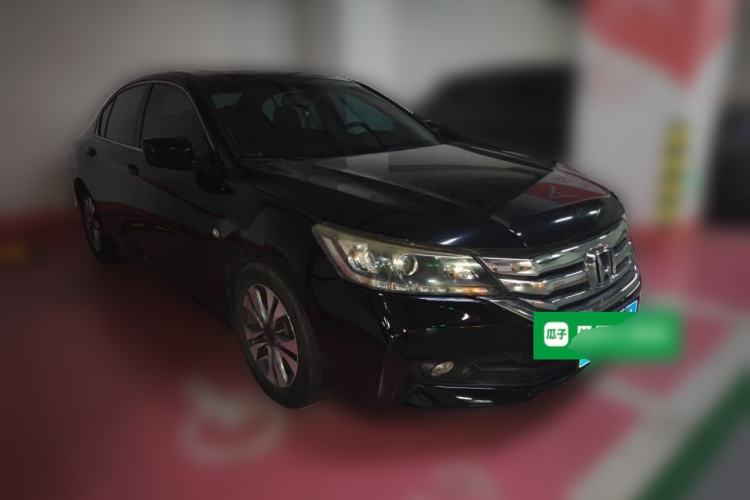Used Honda Accord 2014 2.0L EX Luxury Edition Front Right 45 Deg