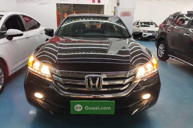 Used Honda Accord 2014 2.0L LX Comfort Edition Front
