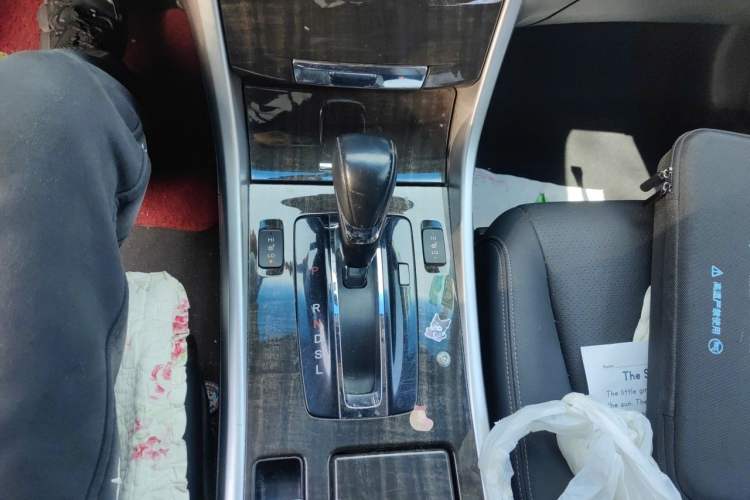 Used Honda Accord 2014 2.4L EX Luxury Edition Gear Lever