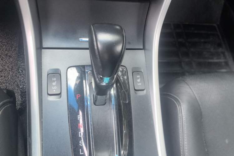 Used Honda Accord 2014 2.0L EX Luxury Edition Gear Lever