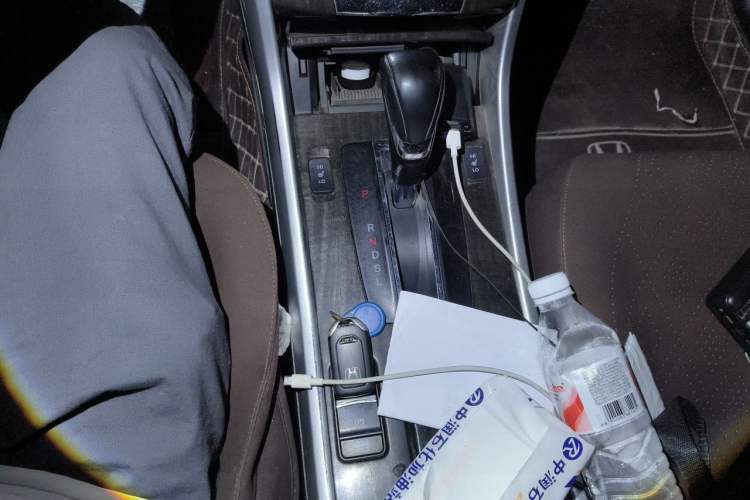 Used Honda Accord 2014 2.4L EX Luxury Edition Gear Lever