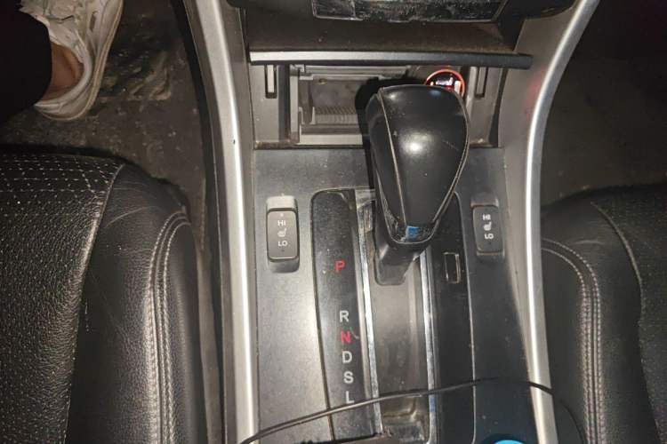 Used Honda Accord 2014 2.0L EX Luxury Edition Gear Lever