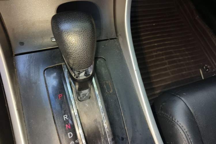 Used Honda Accord 2014 2.0L LX Comfort Edition Gear Lever