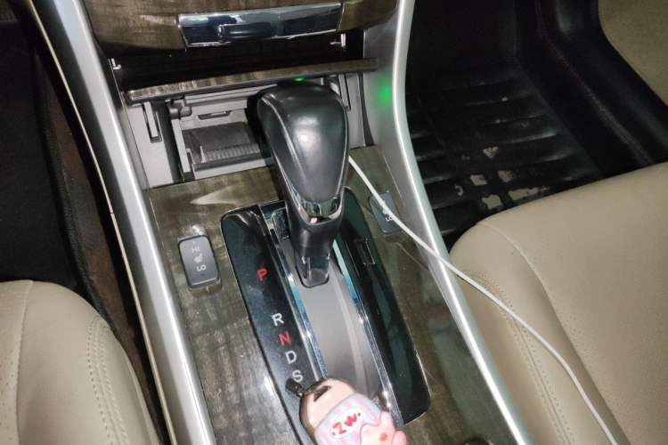 Used Honda Accord 2014 2.4L EX Luxury Edition Gear Lever