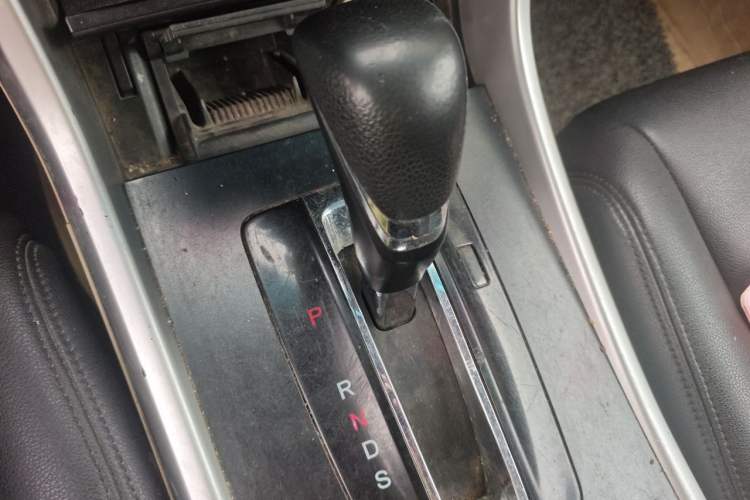 Used Honda Accord 2014 2.0L LX Comfort Edition Gear Lever