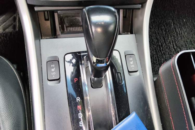 Used Honda Accord 2014 2.0L EX Luxury Edition Gear Lever