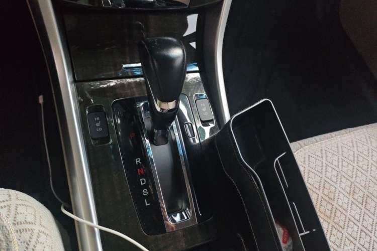 Used Honda Accord 2014 2.4L EX Luxury Edition Gear Lever