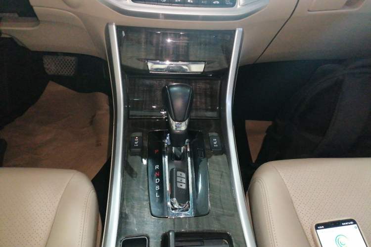 Used Honda Accord 2014 2.4L EX Luxury Edition Gear Lever
