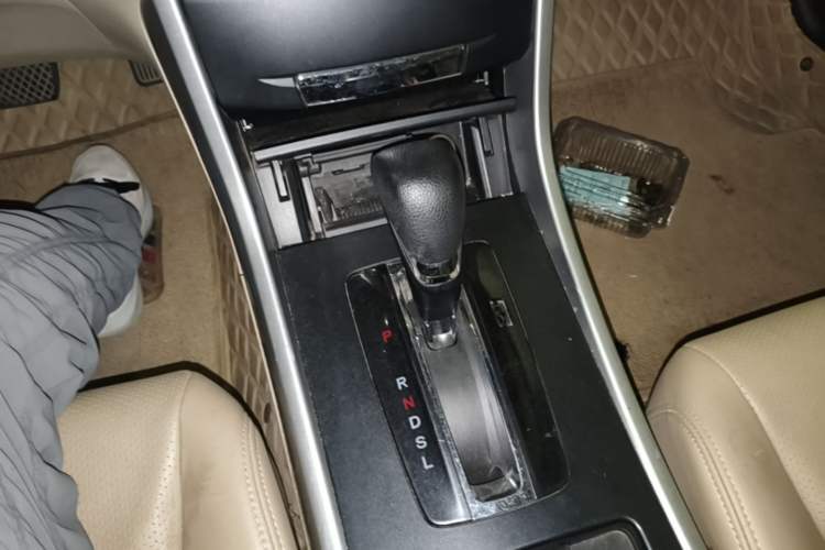 Used Honda Accord 2014 2.0L LX Comfort Edition Gear Lever