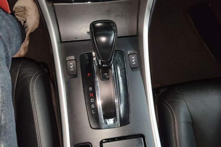 Used Honda Accord 2014 2.0L EX Luxury Edition Gear Lever