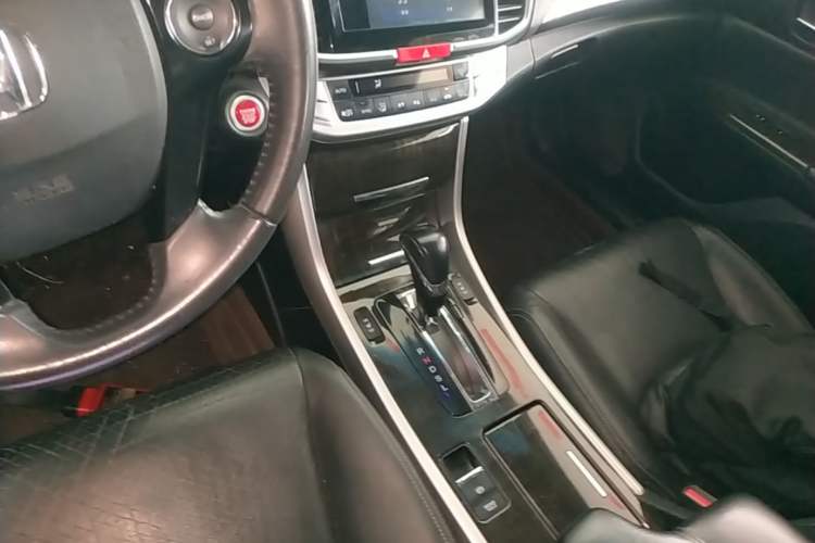 Used Honda Accord 2014 2.4L EX Luxury Edition Gear Lever