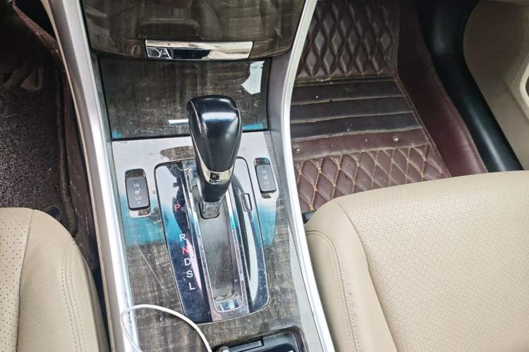 Used Honda Accord 2014 2.4L EX Luxury Edition Gear Lever