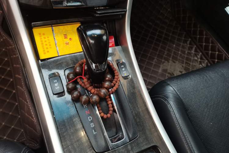 Used Honda Accord 2014 2.4L EXN Luxury Navigation Edition Gear Lever
