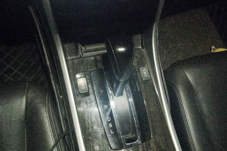 Used Honda Accord 2014 2.4L EX Luxury Edition Gear Lever