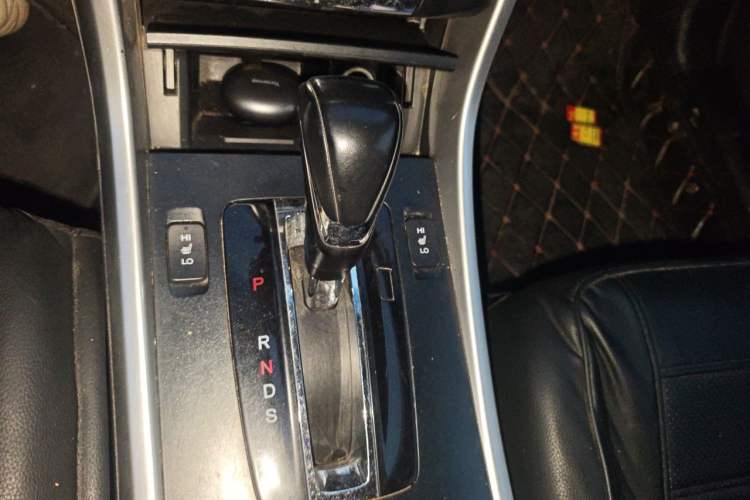 Used Honda Accord 2014 2.0L EX Luxury Edition Gear Lever